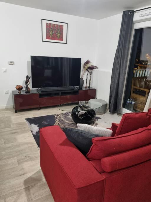 Appartement Cosy Et Equipe Meaux Exterior photo
