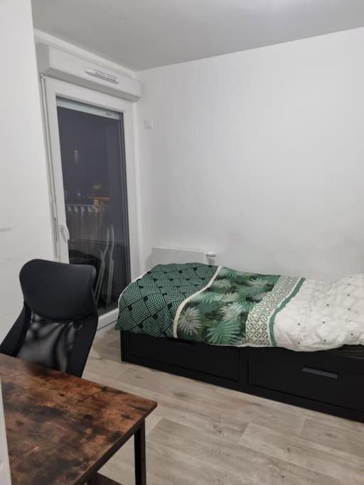 Appartement Cosy Et Equipe Meaux Exterior photo